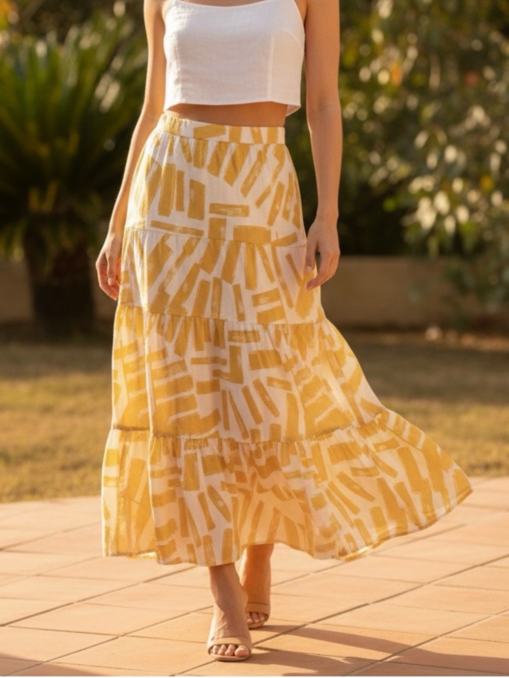 House of Harlow 1960 Yellow Abstract Brushstroke Tiered Linen Maxi Skirt. L
